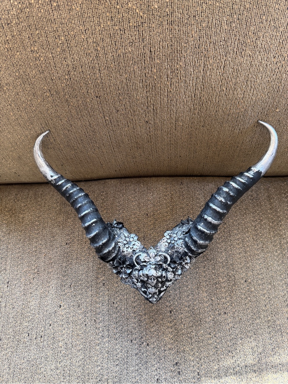 Gothic Silver Succubus Horned Headpiece - Picture 3 of 9